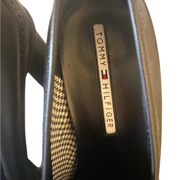 NWT Vintage Tommy Hilfiger Black Leather Chunky Heel Womens Platform Shoes   9.5 - Picture 5 of 9